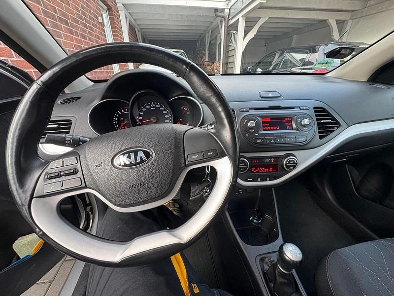 Gebraucht Kia Picanto 67 PS (49 kW) 2016 Silber Kleinwagen