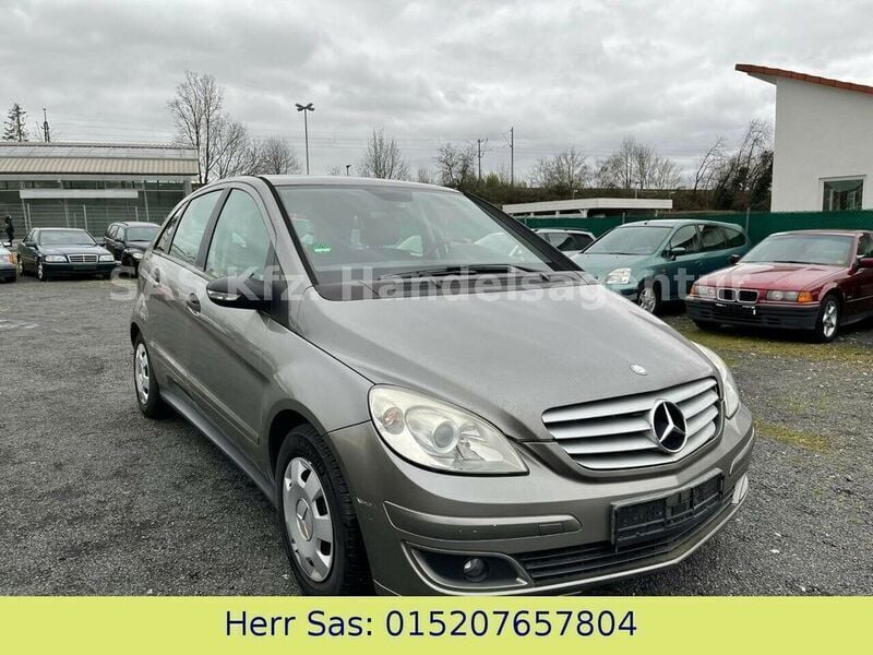 Gebraucht Mercedes B150 95 PS (69 kW) 2006 Grau Van / Kleinbus