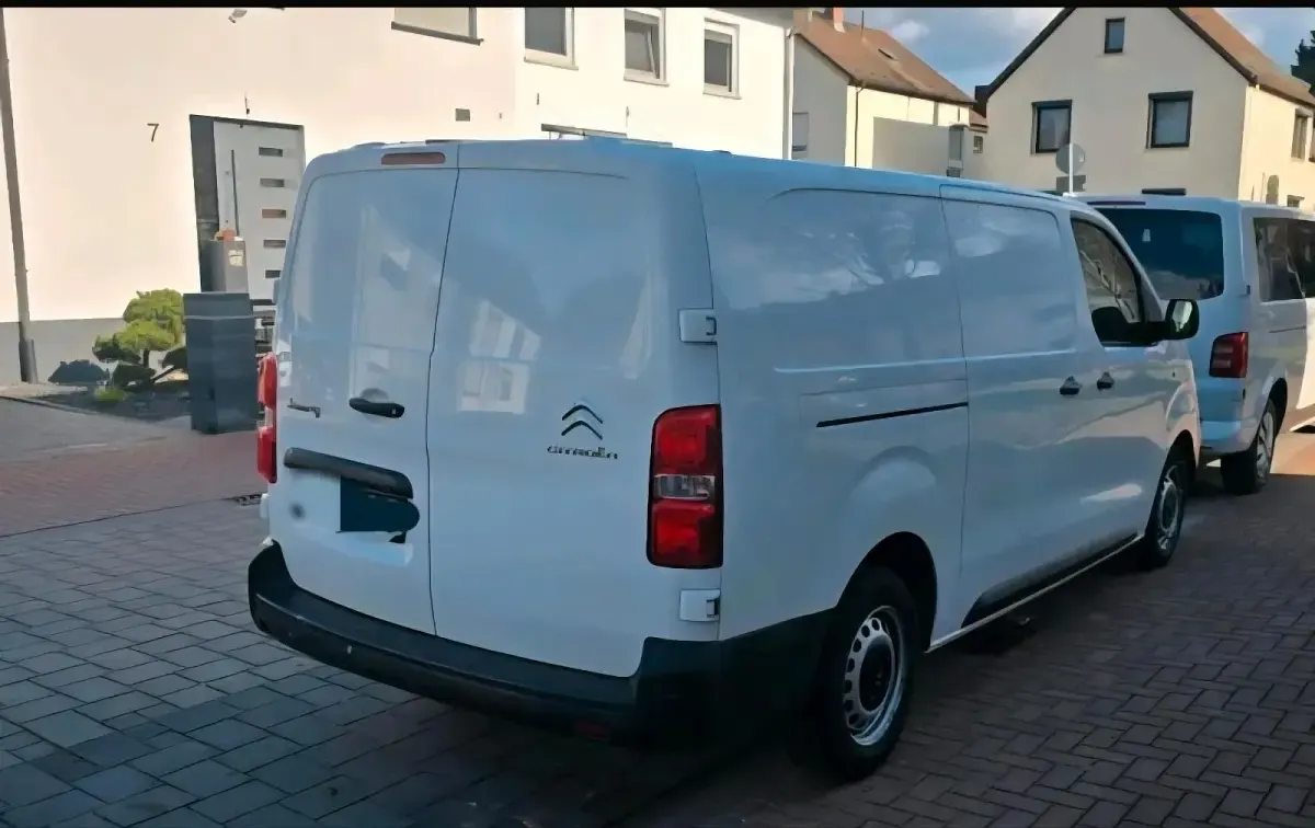 Gebraucht Citroën Jumpy 122 PS (89 kW) 2020 Weiß Van / Kleinbus