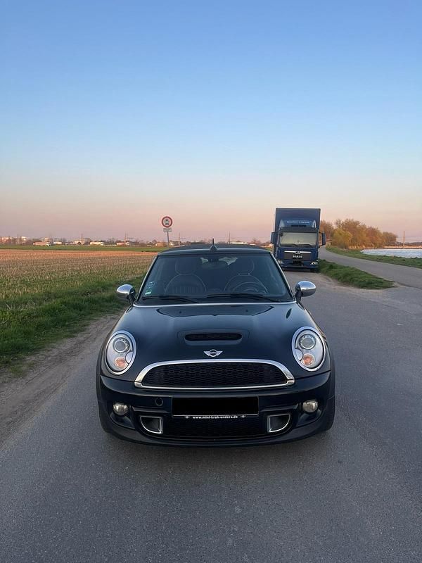 Gebraucht Mini Cooper S Cabriolet 184 PS (135 kW) 2014 Schwarz Cabrio