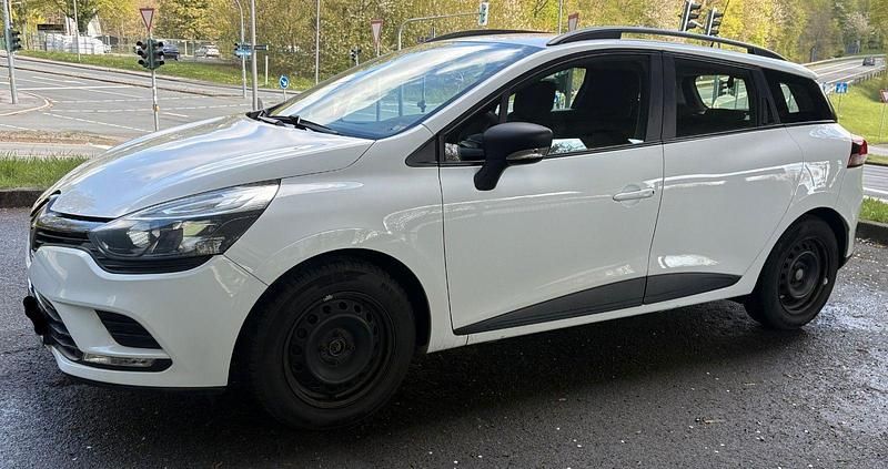 Gebraucht Renault Clio GrandTour 73 PS (53 kW) 2016 Weiß Kombi