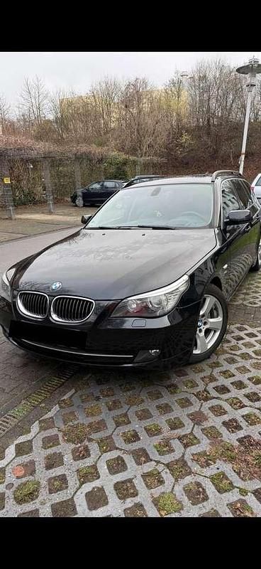 Gebraucht BMW 530 Exclusive 235 PS (172 kW) 2008 Schwarz Kombi