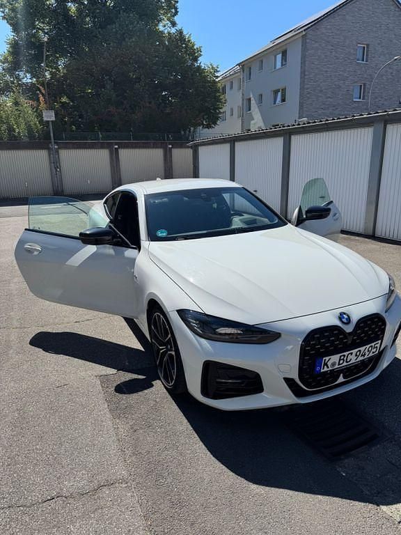 Weiß Gebraucht 2021 BMW 420 M Sport Coupé | 32.800 € (Guter Preis) - Bild 1/4