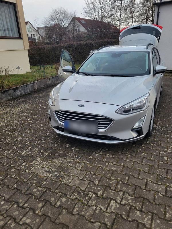 Gebraucht Ford Focus 101 PS (74 kW) 2019 Silber Kombi