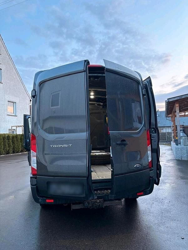 Gebraucht Ford Transit 170 PS (125 kW) 2020 Grau Van / Kleinbus