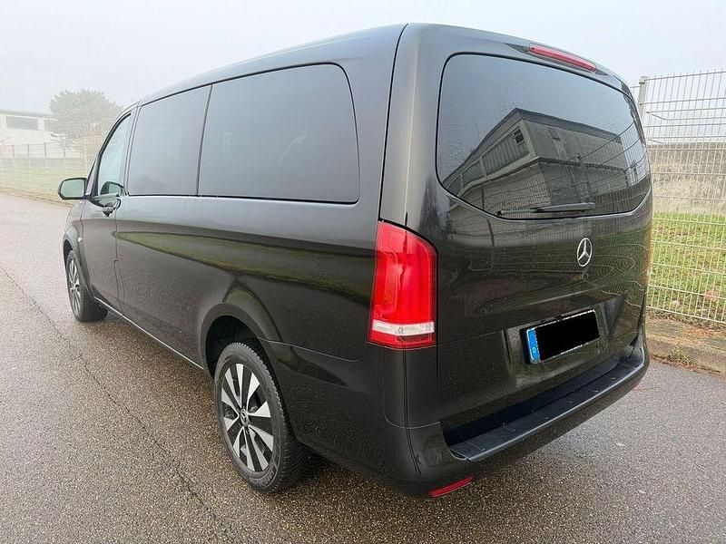 Gebraucht Mercedes Vito 190 PS (139 kW) 2022 Schwarz Van