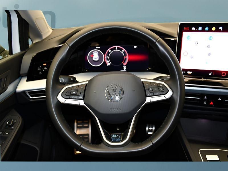 Gebraucht VW Golf VIII 150 PS (110 kW) 2025 Weiß Kleinwagen