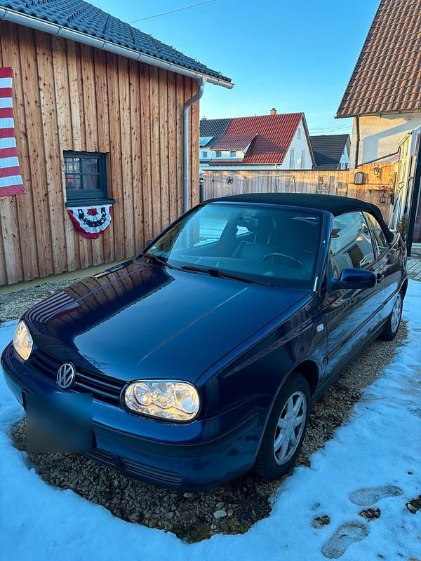 Blau Gebraucht 2002 VW Golf Cabriolet Cabrio | 2.100 € (Fairer Preis) - Bild 1/4