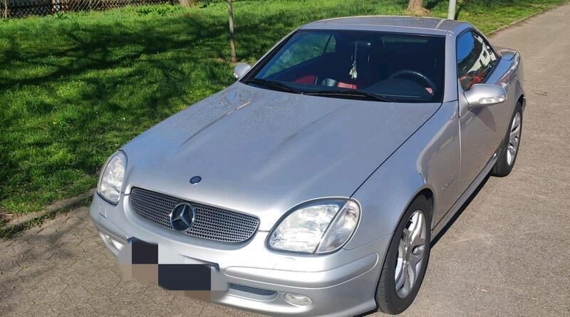 Silber Gebraucht 2001 Mercedes 230 Cabrio | 8.200 € - Bild 1/4