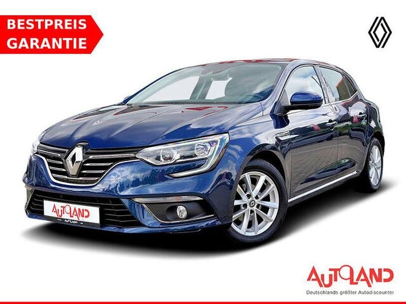 Blau Gebraucht 2017 Renault Mégane IV Intens Limousine | 12.990 € (Teuer) - Bild 1/4