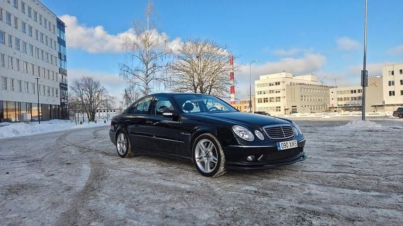 Schwarz Gebraucht 2003 Mercedes E55 AMG AMG Limousine | 18.000 € - Bild 1/4