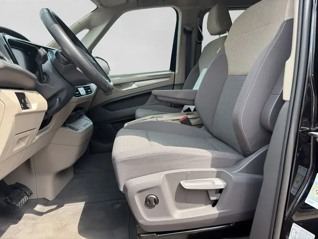 Gebraucht VW Multivan Life 245 PS (180 kW) 2025 Schwarz Van / Kleinbus