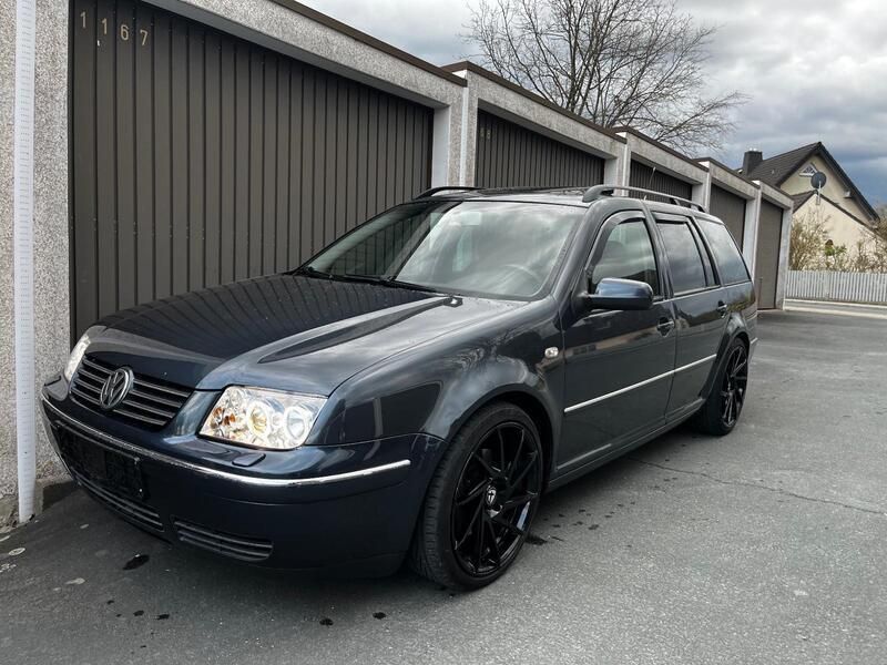 Grün Gebraucht 2001 VW Bora Limousine | 2.999 € (Etwas zu teuer) - Bild 1/4