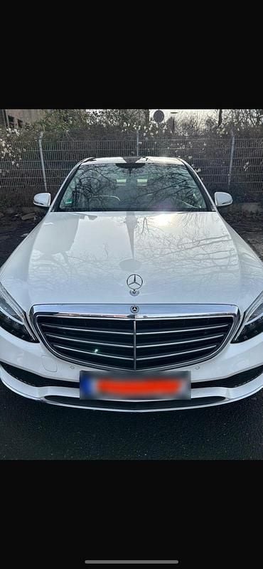 Gebraucht Mercedes C220 194 PS (142 kW) 2020 Weiß Limousine