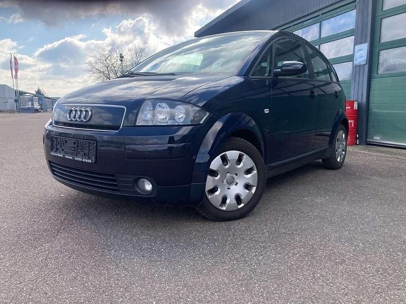 Blau Gebraucht 2003 Audi A2 Kleinwagen | 3.450 € (Guter Preis) - Bild 1/4