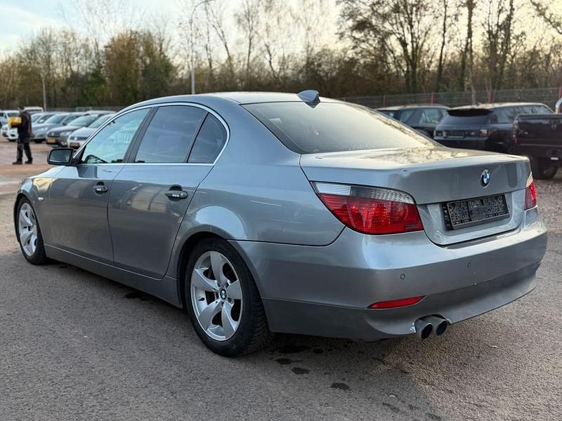 Gebraucht BMW 530 218 PS (160 kW) 2004 Grau Limousine
