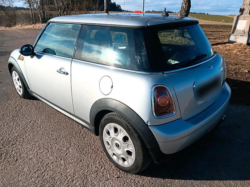 Gebraucht Mini Cooper 75 PS (55 kW) 2006 Silber Kleinwagen