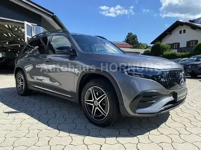 Gebraucht Mercedes EQB300 AMG 167 kW (228 PS) 2024 Metalliclack mountaingrau SUV