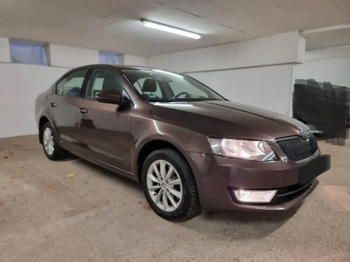 Gebraucht Skoda Octavia Ambition 179 PS (131 kW) 2014 Braun Limousine