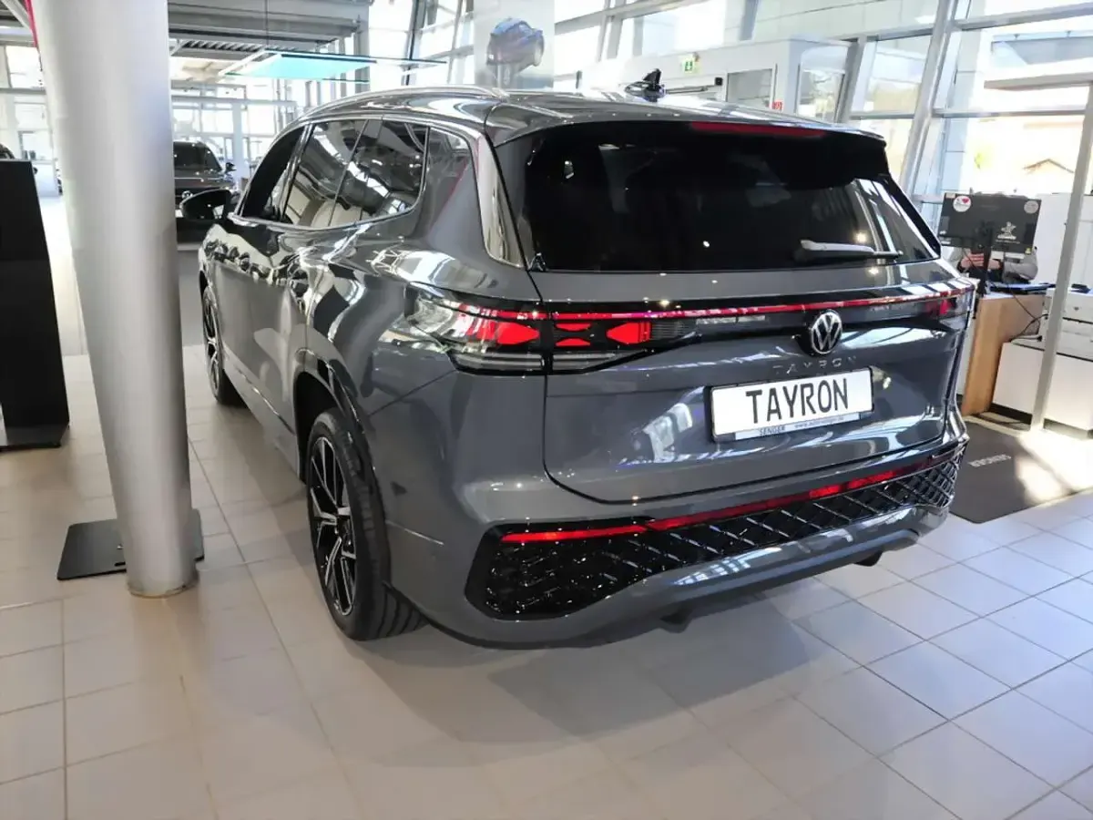 Gebraucht VW Tayron R-line 193 PS (141 kW) 2026 Delfingrau SUV
