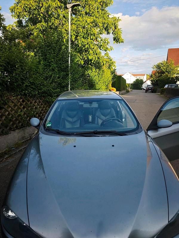 Grau Gebraucht 2005 Alfa Romeo 147 Kleinwagen | 1.200 € (Guter Preis) - Bild 1/4