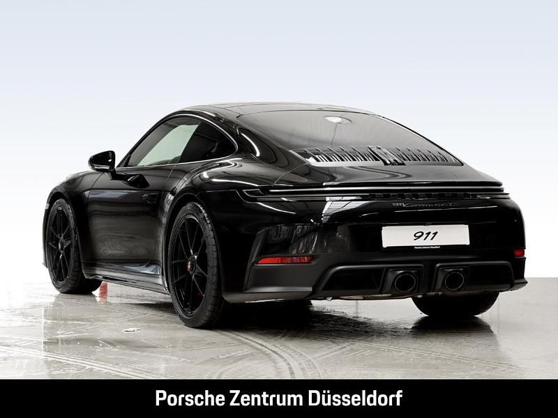 Neu Porsche 911 Carrera 4 GTS 541 PS (397 kW) 2025 Tiefschwarzmetallic Coupé