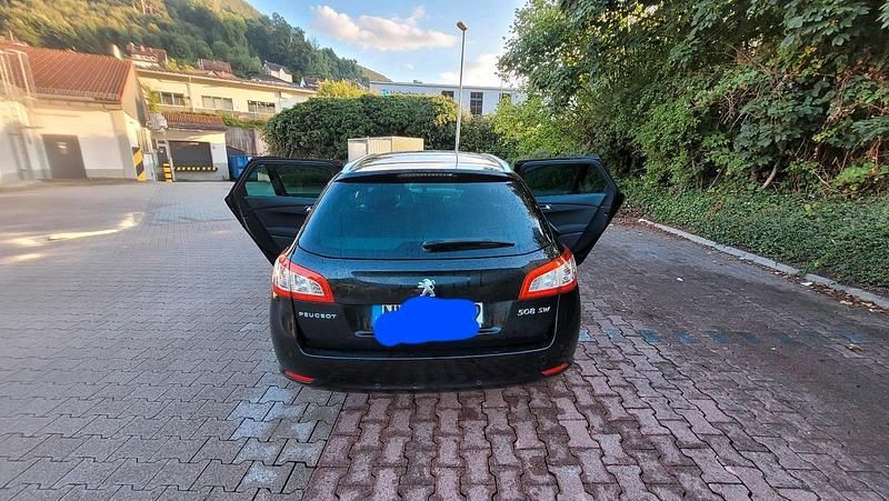 Schwarz Gebraucht 2012 Peugeot 508 Kombi | 4.300 € (Fairer Preis) - Bild 1/4