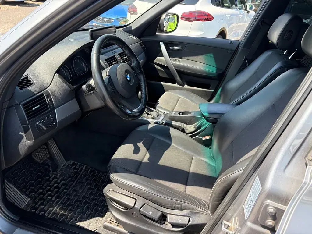 Gebraucht BMW X3 Lifestyle 177 PS (130 kW) 2010 Grau SUV