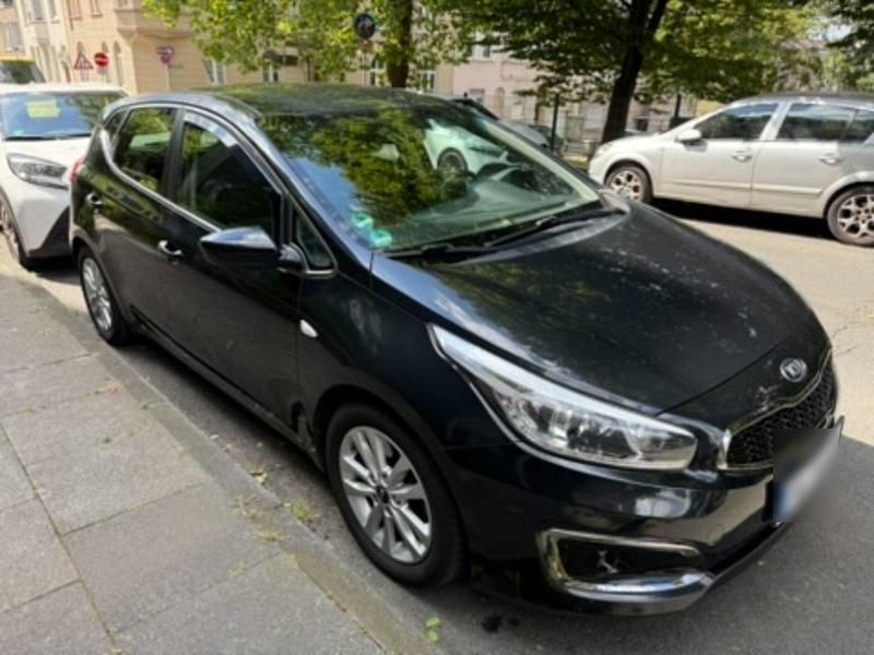Gebraucht Kia Ceed 100 PS (73 kW) 2016 Schwarz Kleinwagen