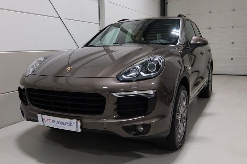 Gebraucht Porsche Cayenne S E-Hybrid 333 PS (244 kW) 2015 Braun SUV