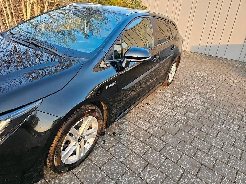 Gebraucht Toyota Corolla 122 PS (89 kW) 2021 Schwarz Kombi