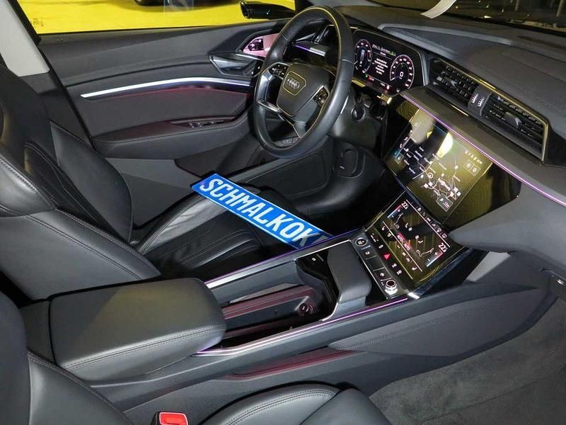Gebraucht Audi e-tron Sportback S-Line 300 kW (408 PS) 2022 Mythos black SUV