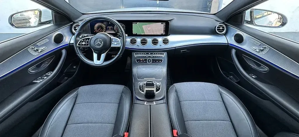 Gebraucht Mercedes E400 Avantgarde 340 PS (250 kW) 2019 Weiß Limousine