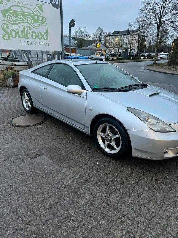 Gebraucht Toyota Celica T2 143 PS (105 kW) 2000 Silber Coupé