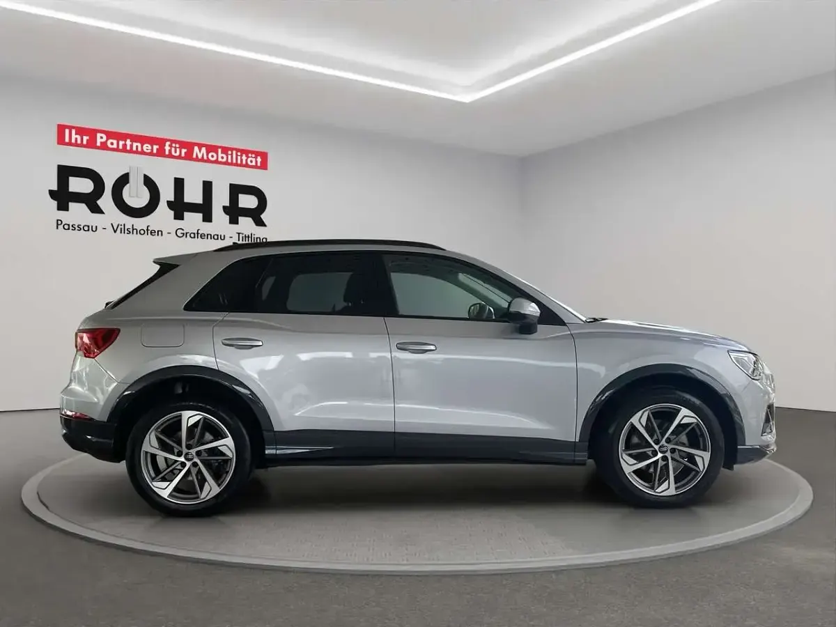 Gebraucht Audi Q3 Advanced 150 PS (110 kW) 2026 Florettsilber metallic SUV