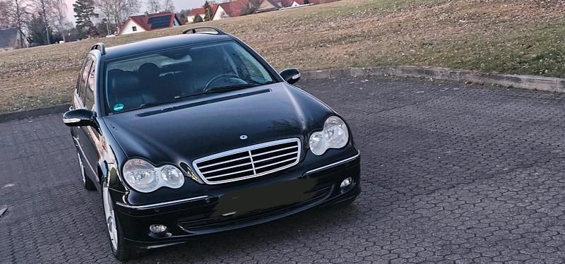 Gebraucht Mercedes C320 224 PS (164 kW) 2006 Schwarz Kombi