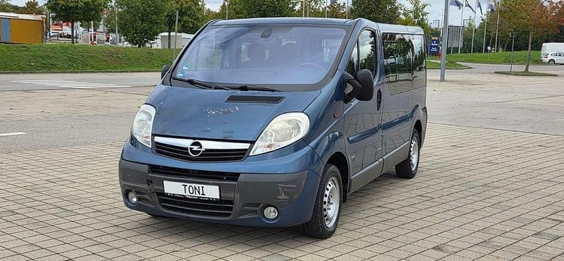Gebraucht Opel Vivaro 114 PS (83 kW) 2008 Blau Van / Kleinbus