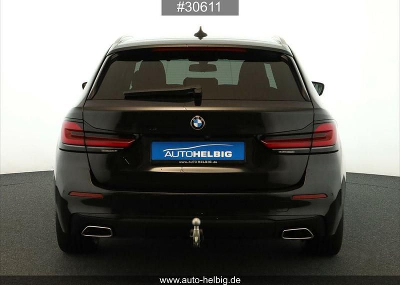 Gebraucht BMW 520 190 PS (139 kW) 2023 Schwarz Kombi