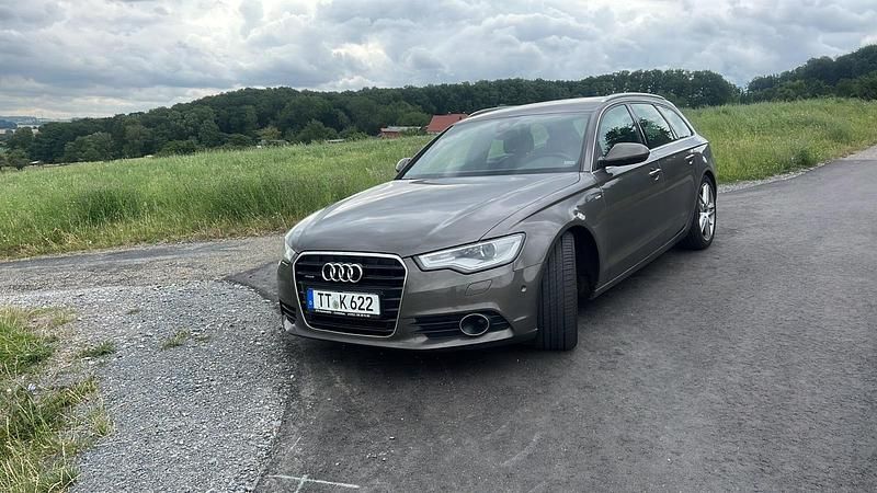 Braun Gebraucht 2013 Audi A6 Kombi | 17.900 € (Teuer) - Bild 1/1