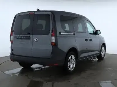 Gebraucht VW Caddy Basis 116 PS (85 kW) 2024 Indiumgrau Van / Kleinbus