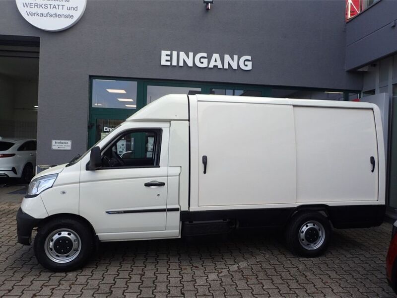 Second-hand Piaggio Porter 106 CP (77 kW) 2023 Alb