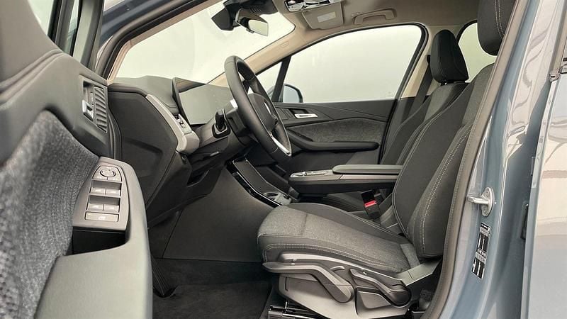 Gebraucht BMW 220 Active Tourer Efficient Dynamics 156 PS (114 kW) 2025 Sparkling kupfergrau metallic Van / Kleinbus