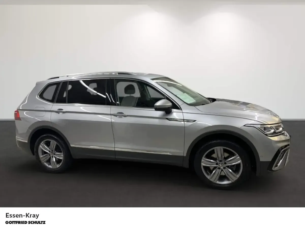 Gebraucht VW Tiguan Allspace Elegance 190 PS (139 kW) 2021 Silber SUV