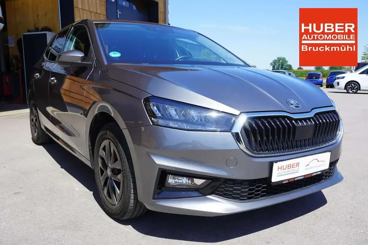 Gebraucht Skoda Fabia Selection 95 PS (69 kW) 2025 Graphit grau (m) Kleinwagen