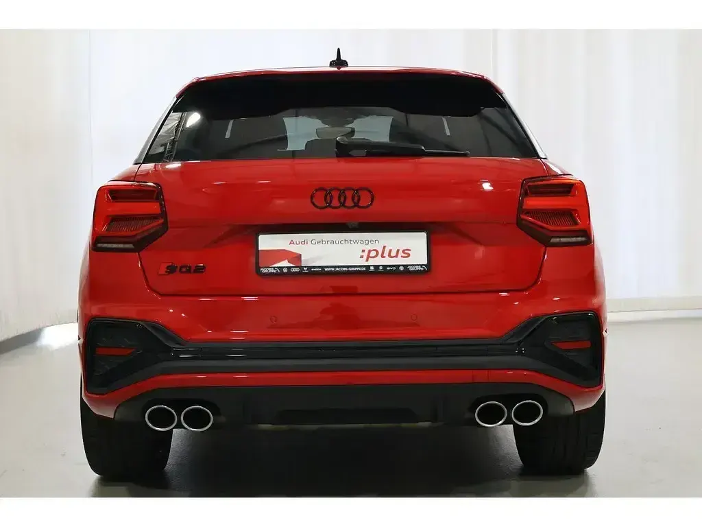 Gebraucht Audi SQ2 Comfort 300 PS (220 kW) 2021 Rot SUV