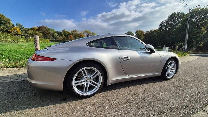 Grau Gebraucht 2012 Porsche 911 Carrera Coupé | 79.000 € - Bild 1/4