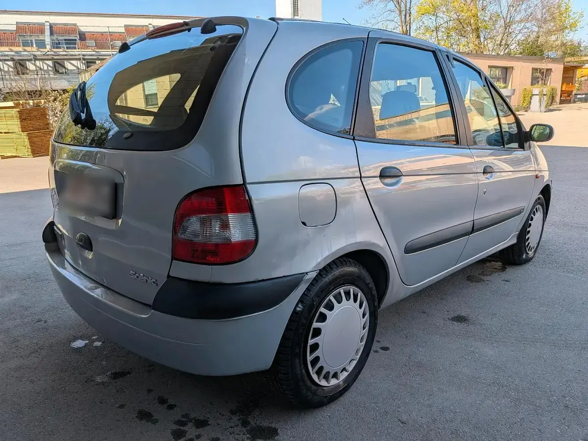 Gebraucht Renault Scénic 110 PS (80 kW) 1999 Grau Van / Kleinbus