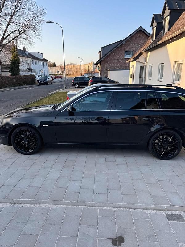 Gebraucht BMW 535 350 PS (257 kW) 2008 Schwarz Kombi