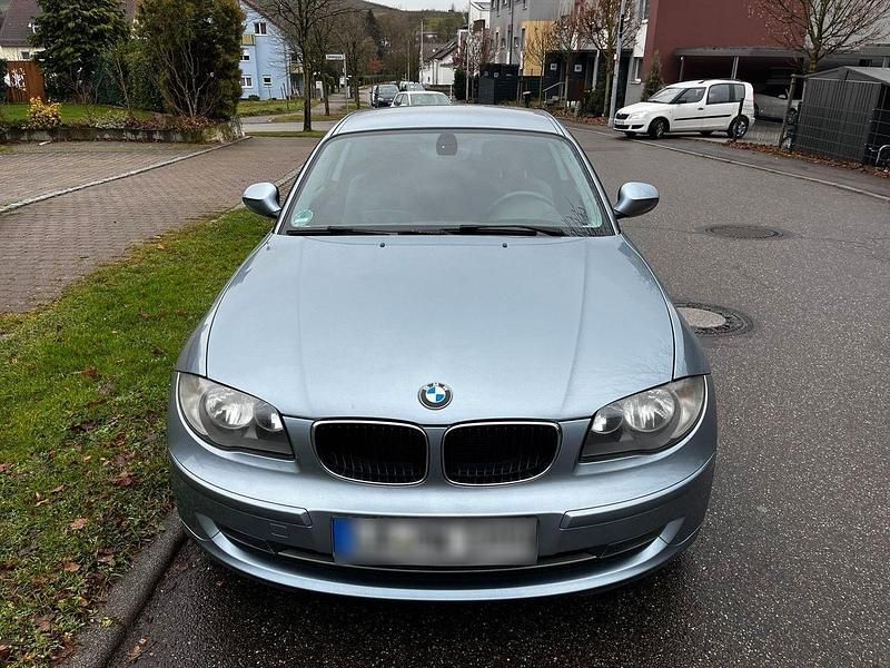 Second-hand BMW 116 Performance 122 CP (89 kW) 2012 Albastru Hatchback