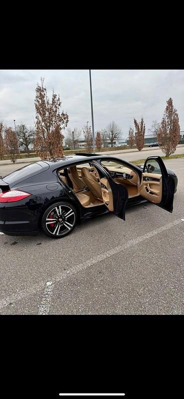 Gebraucht Porsche Panamera Turbo 500 PS (367 kW) 2011 Schwarz Limousine